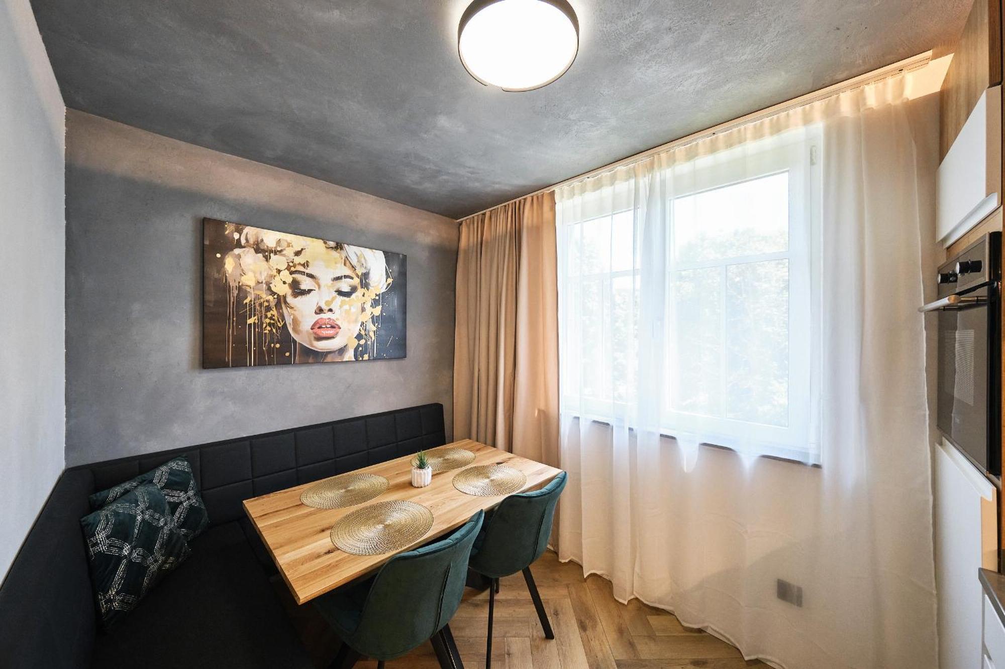 U Lipna-frymburk 5 Apartment